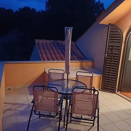 Delas 2 Pjescana Uvala