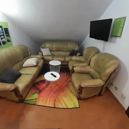 Delas 2 Apartment