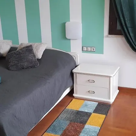 Delas 2 Apartment