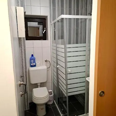 Delas 2 Apartment
