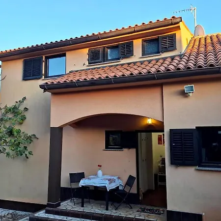 Apartment Delas 2 Pjescana Uvala