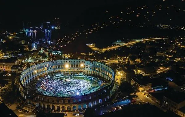 Delas Pjescana Uvala